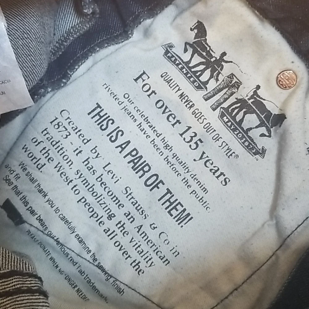 Levis excellent use